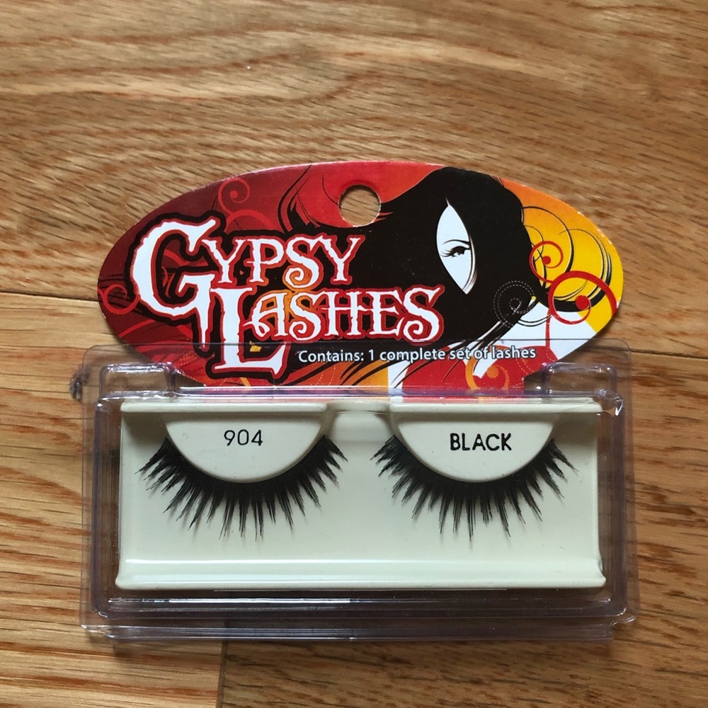 Free with any Purchase- False Lashes
